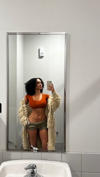 Full leaked Aaliyeezy private onlyfans photo