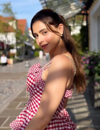 Full leaked Aamna sharif private onlyfans photo