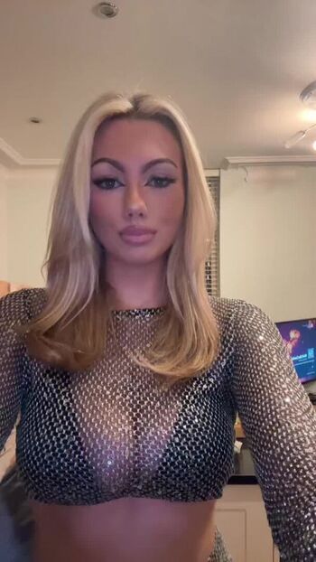 Full leaked Abi greasley private onlyfans photo