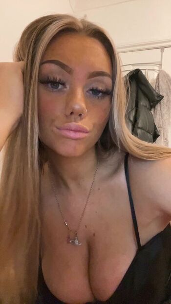 Full leaked Abi greasley private onlyfans photo