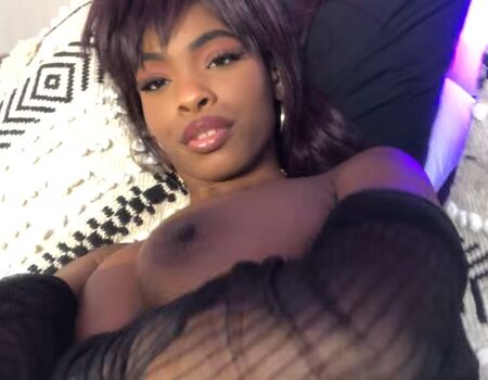 Full leaked Adarasmithh private onlyfans photo
