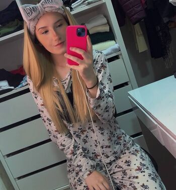 Full leaked Adriele buchner private onlyfans photo