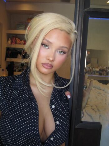 Full leaked Alabama barker private onlyfans photo