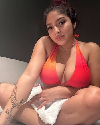 Full leaked Alanaasmith private onlyfans photo