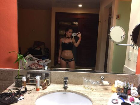 Full leaked Ale ivanova private onlyfans photo