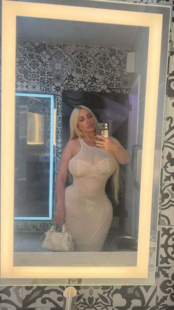 Full leaked Almightybaggatarius private onlyfans photo