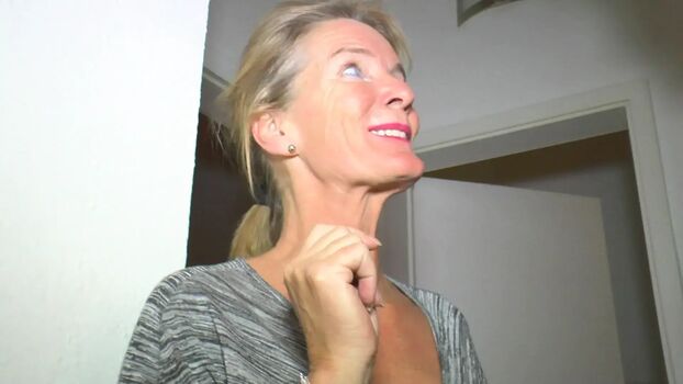 Full leaked Alpenmadl private onlyfans photo