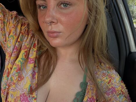 Full leaked Alyssaholmes private onlyfans photo