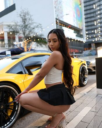 Full leaked Ambzy private onlyfans photo