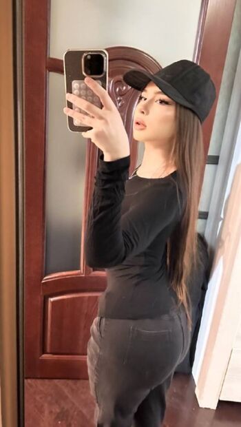 Full leaked Aneylyverst private onlyfans photo