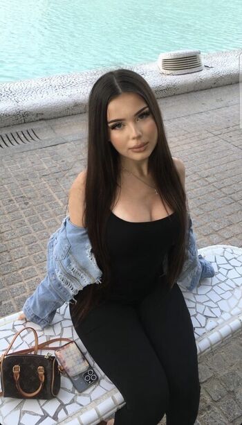 Full leaked Aneylyverst private onlyfans photo