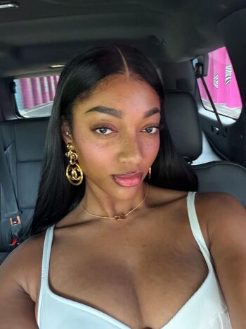 Full leaked Angel reese private onlyfans photo