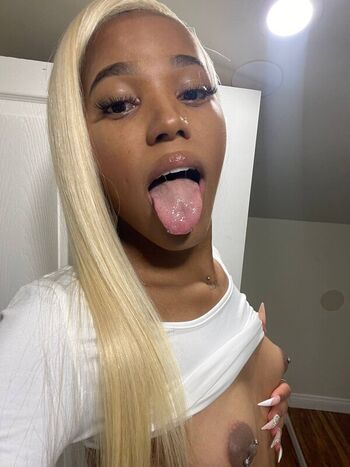 Full leaked Angelickbae private onlyfans photo