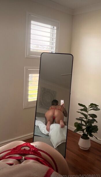 Full leaked Annamayworldx private onlyfans photo