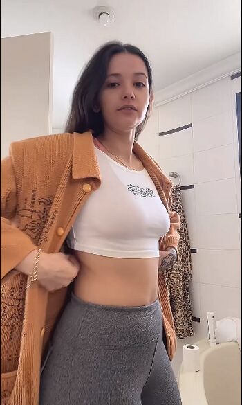 Full leaked Arianeeeeee private onlyfans photo