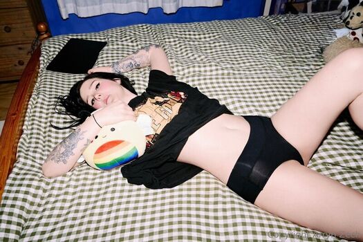 Full leaked Arryn zech private onlyfans photo