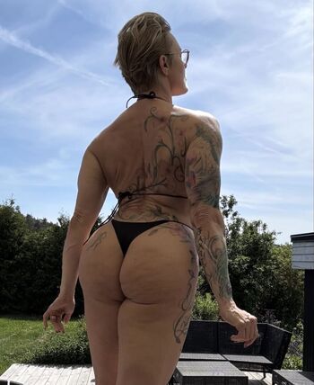 Full leaked Asa dzoic private onlyfans photo