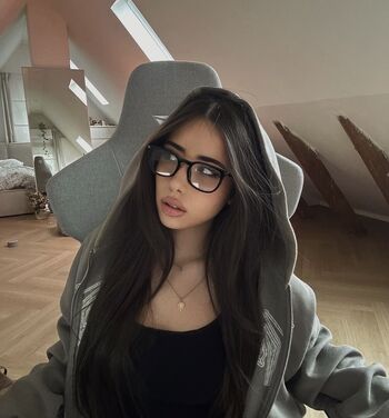 Full leaked Asleyia private onlyfans photo