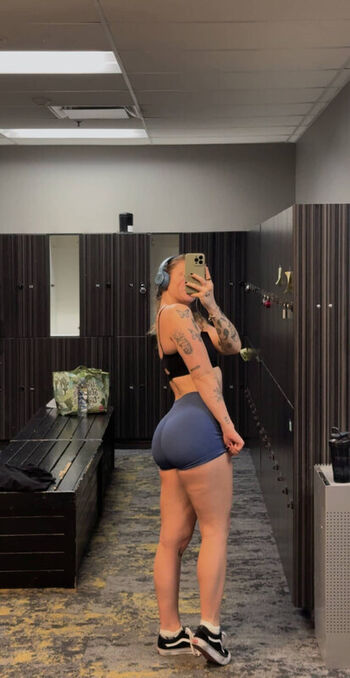 Full leaked Baileygoat private onlyfans photo