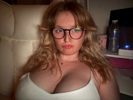Full leaked Blondeteen private onlyfans photo