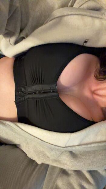 Full leaked Brittsprettypeach private onlyfans photo