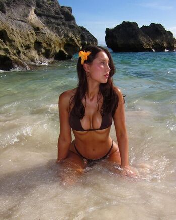 Full leaked Caroline bowers private onlyfans photo
