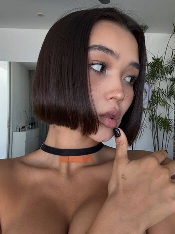 Full leaked Cassaraa private onlyfans photo