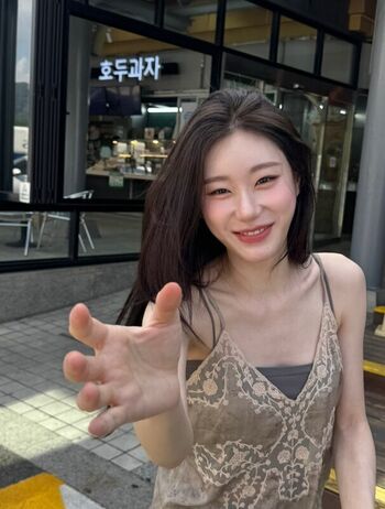 Full leaked Chaeryeong private onlyfans photo