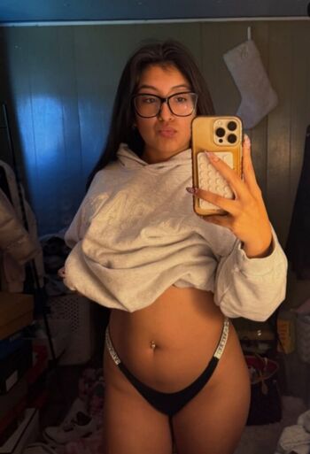 Full leaked Charleneee private onlyfans photo