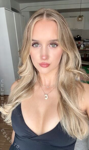 Full leaked Charlotte rssgr private onlyfans photo