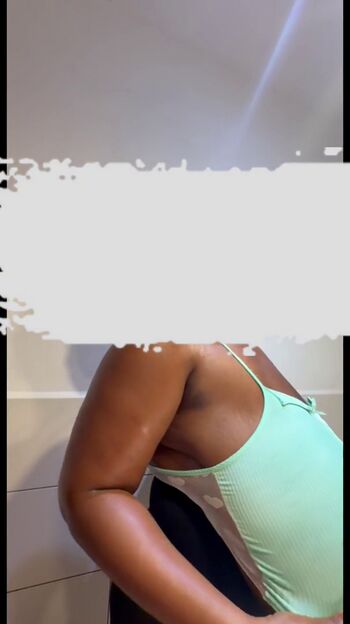 Full leaked Chioma lovv private onlyfans photo