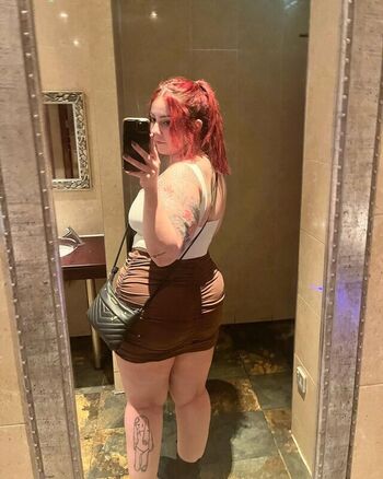 Full leaked Chx rliex private onlyfans photo