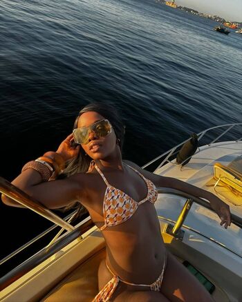 Full leaked Clara moneke private onlyfans photo