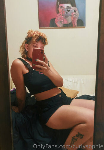 Full leaked Curlysophie private onlyfans photo
