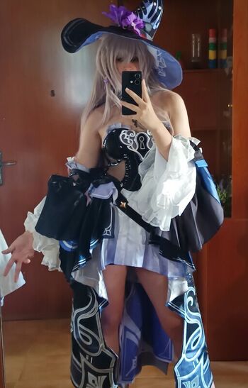 Full leaked Daisukienahime private onlyfans photo