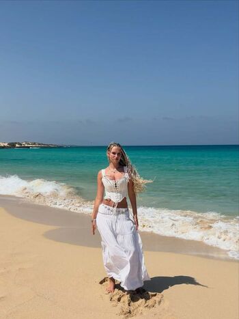 Full leaked Daryna ivanets private onlyfans photo