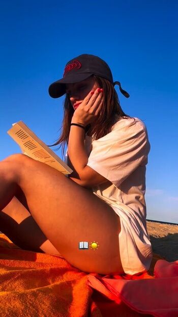 Full leaked Dbora ozrio private onlyfans photo