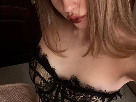 Full leaked Debbiebramwell private onlyfans photo