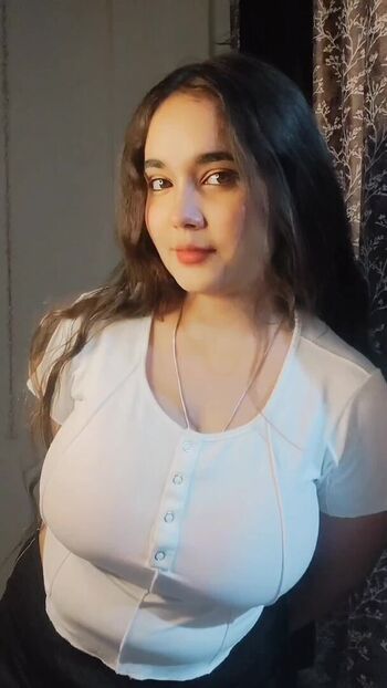 Full leaked Deeksha bhardwaj private onlyfans photo