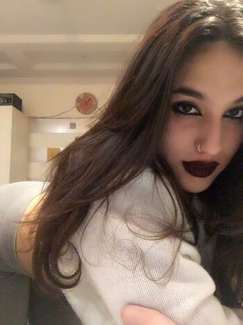 Full leaked Deeksha gulati private onlyfans photo