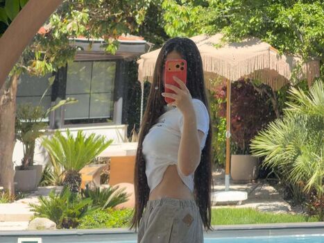 Full leaked Demet ozdemir private onlyfans photo