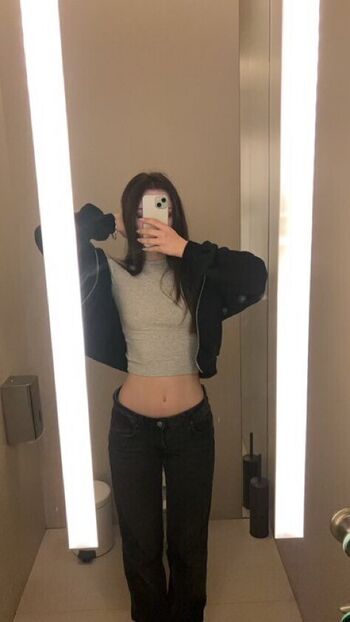Full leaked Duhmne private onlyfans photo