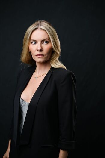Full leaked Elisha cuthbert private onlyfans photo
