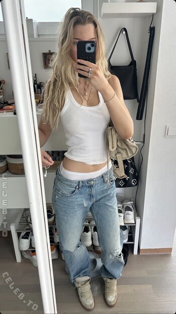 Full leaked Ellenbaschata private onlyfans photo