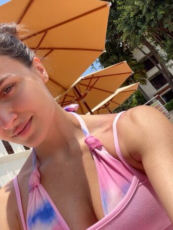 Full leaked Elli avrram private onlyfans photo