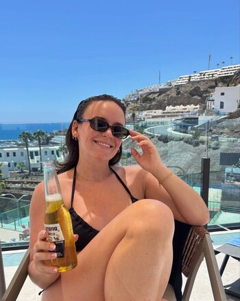 Full leaked Ellie leach private onlyfans photo