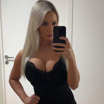 Full leaked Emeliiewillman private onlyfans photo