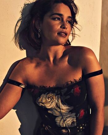 Full leaked Emilia clarke private onlyfans photo