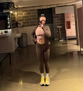 Full leaked Emilie brooklyn private onlyfans photo