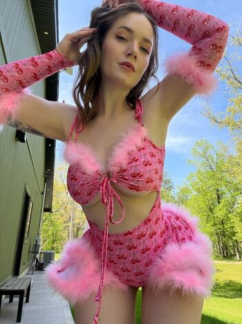 Emily Lynne